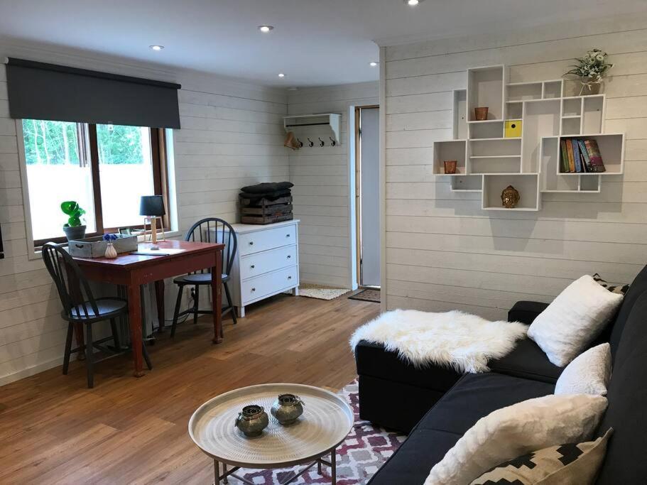 Cozy Cottage By The Sea South Of Varberg Traslovslage Εξωτερικό φωτογραφία